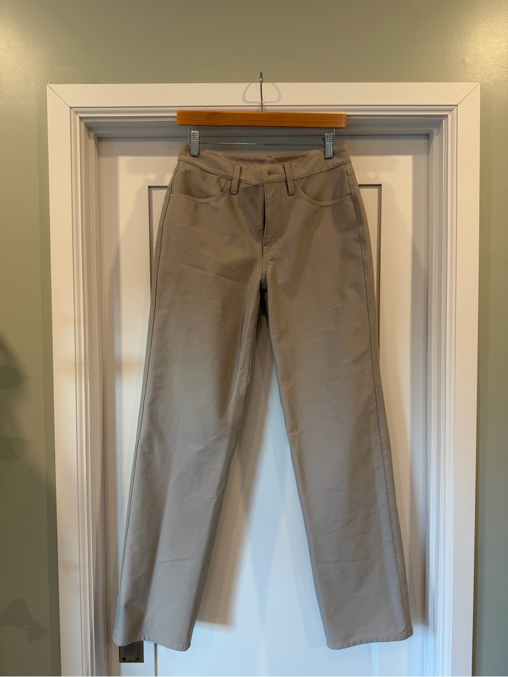 lululemon EasyFive Mid-Rise Relaxed-Straight Pant Regular Downtown Tan